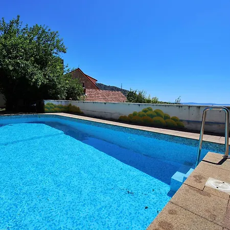 Holiday home Nas Dom By Interhome